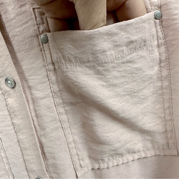 Calvin Klein Jeans Dusty Rose Button Down‎ Roll Tab Long Sleeve Blouse Womens S - Picture 7 of 11